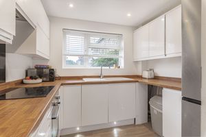 Kitchen- click for photo gallery